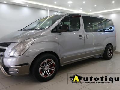2014 HYUNDAI H-1 2.5VGTI Bus GLS