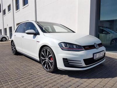 2015 Volkswagen Golf GTI Performance DSG